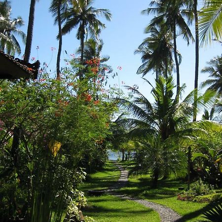 Bali Sandat Hotell Tejakula Exteriör bild